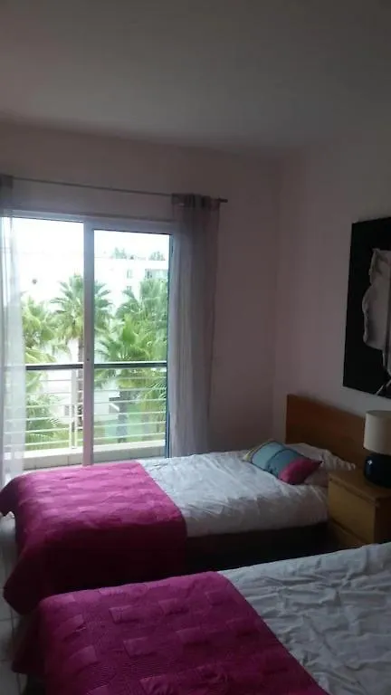 Marina Apartment With Pool Access Lagos