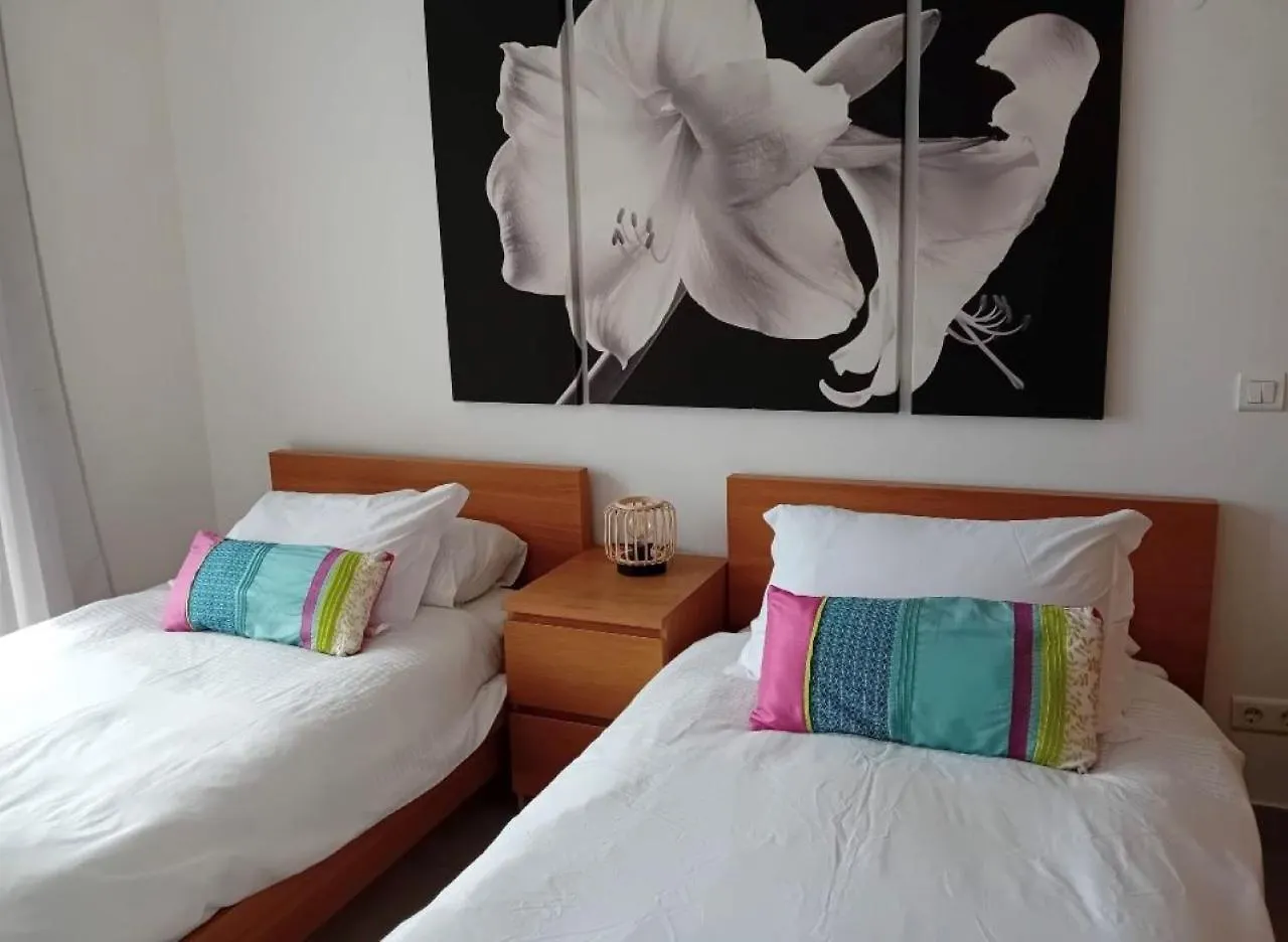 Marina Apartment With Pool Access Lagos
