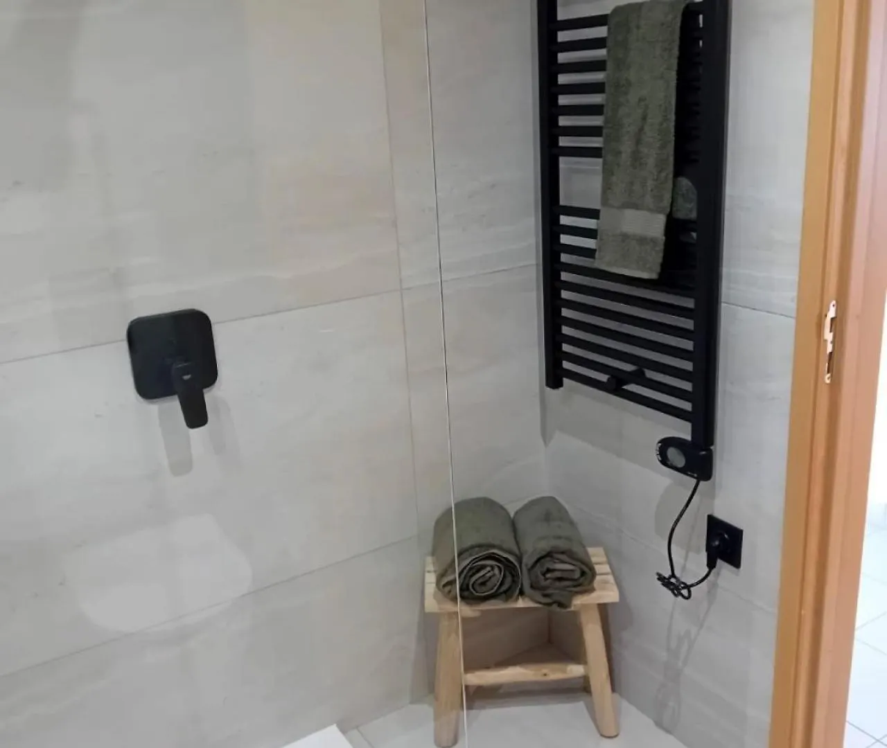 Marina Apartment With Pool Access Lagos