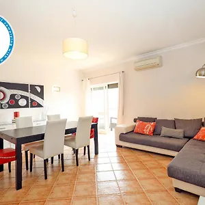 C03 - Gale In Apartamento